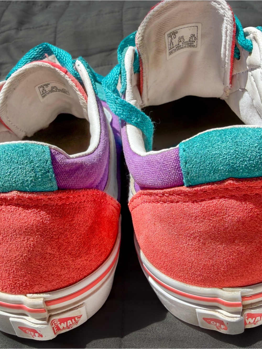 Vans Ward Colorblock Off the Wall Old Skool Sneaker 3 Boy Girl Skater Shoe Missy - Picture 4 of 6